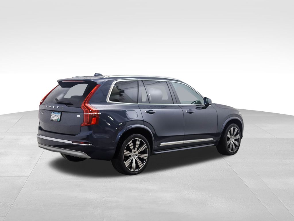 2022 Volvo XC90 T8 Inscription 5