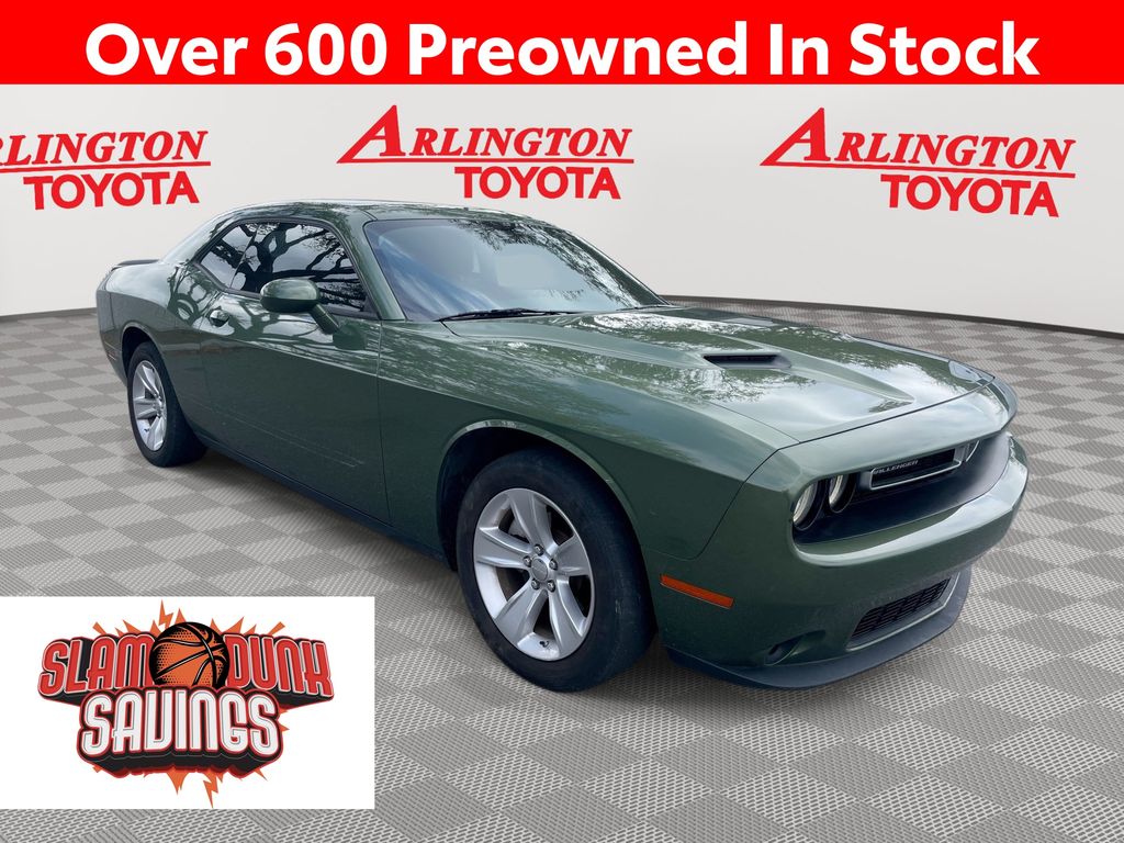 2023 Dodge Challenger SXT RWD