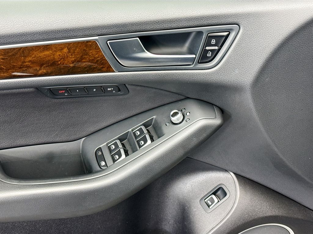 Thumbnail: 2016 Audi Q5 - 22