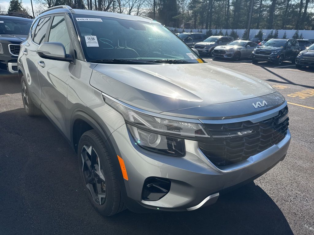 2024 Kia Seltos EX AWD