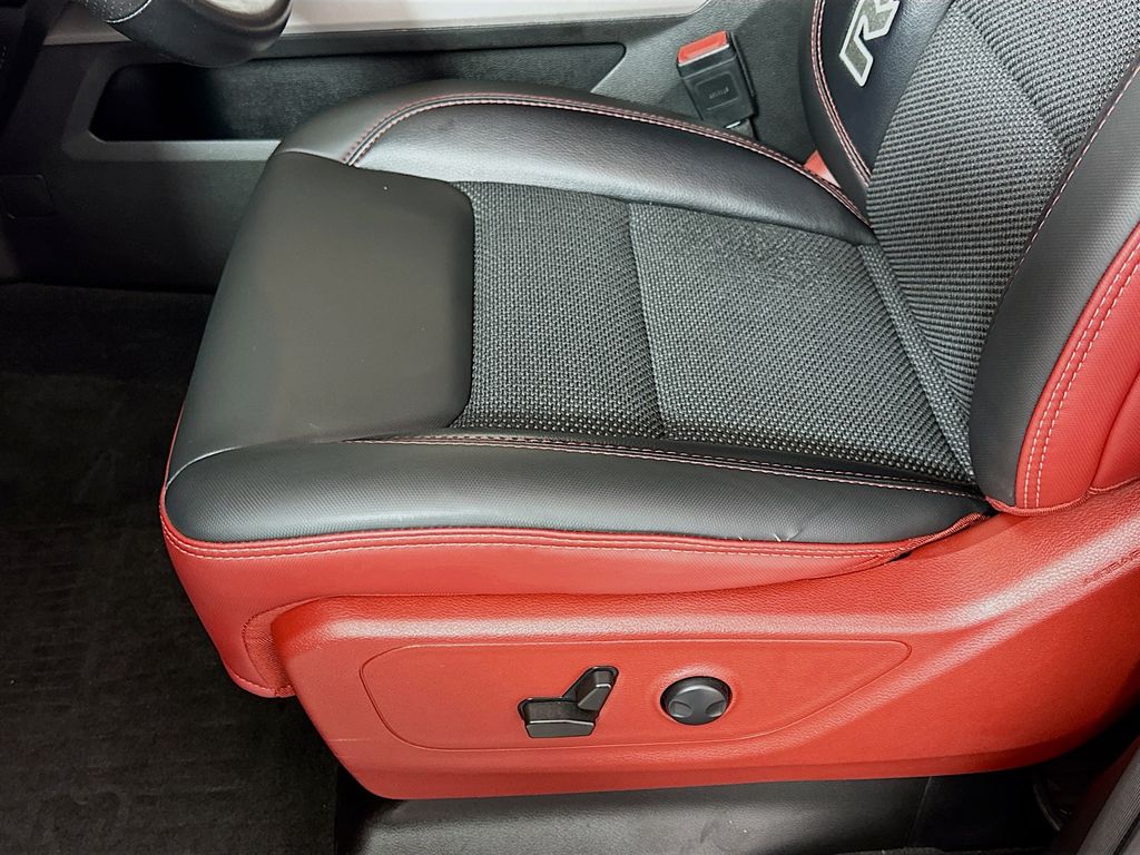 Thumbnail: 2022 RAM 1500 - 19