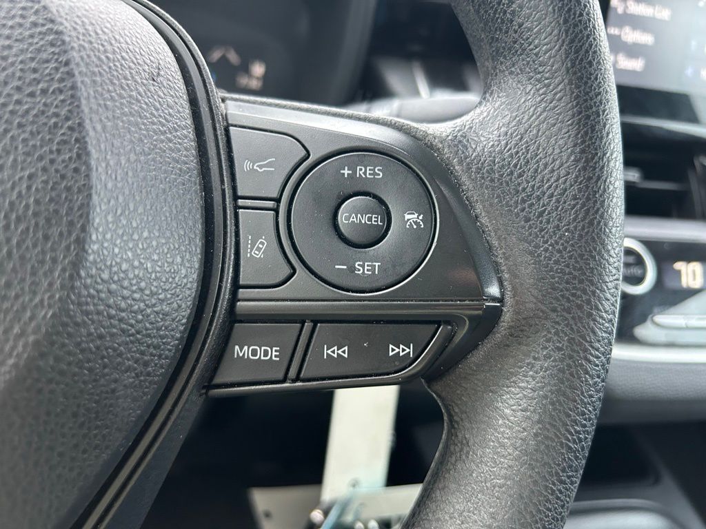 Thumbnail: 2021 Toyota Corolla - 18