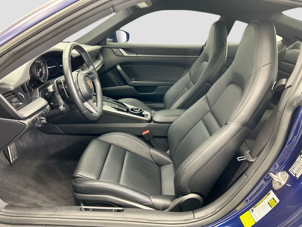 Thumbnail: 2022 Porsche 911 - 18