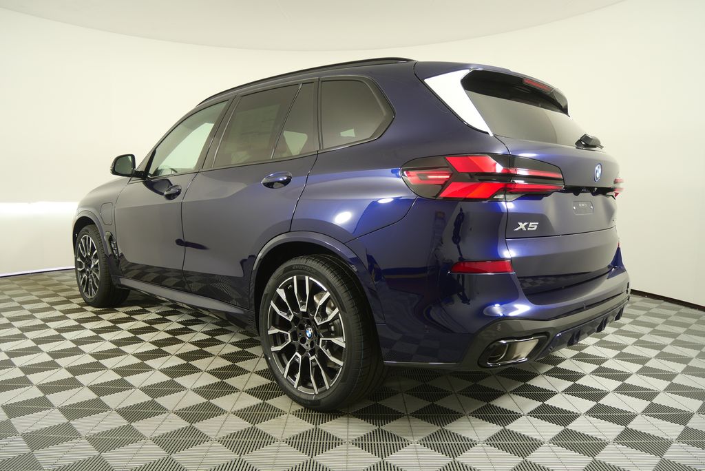 Thumbnail: 2026 BMW X5 - 5