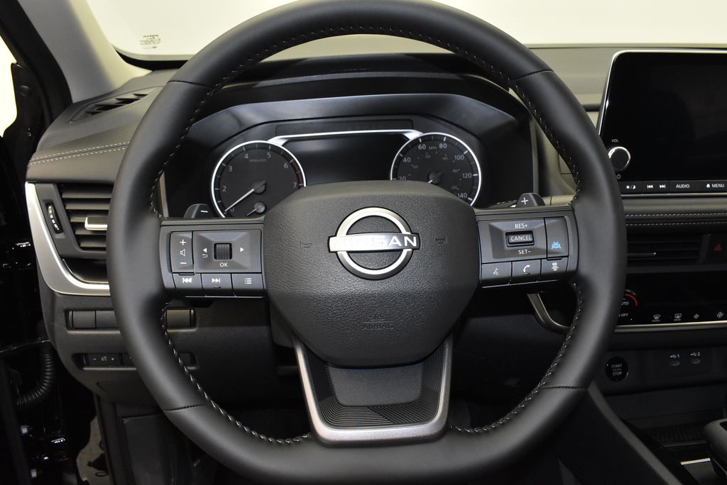 2025 Nissan Rogue SV 16