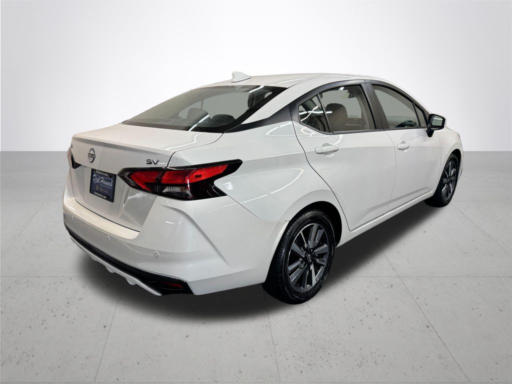 2024 Nissan Versa 1.6 SV