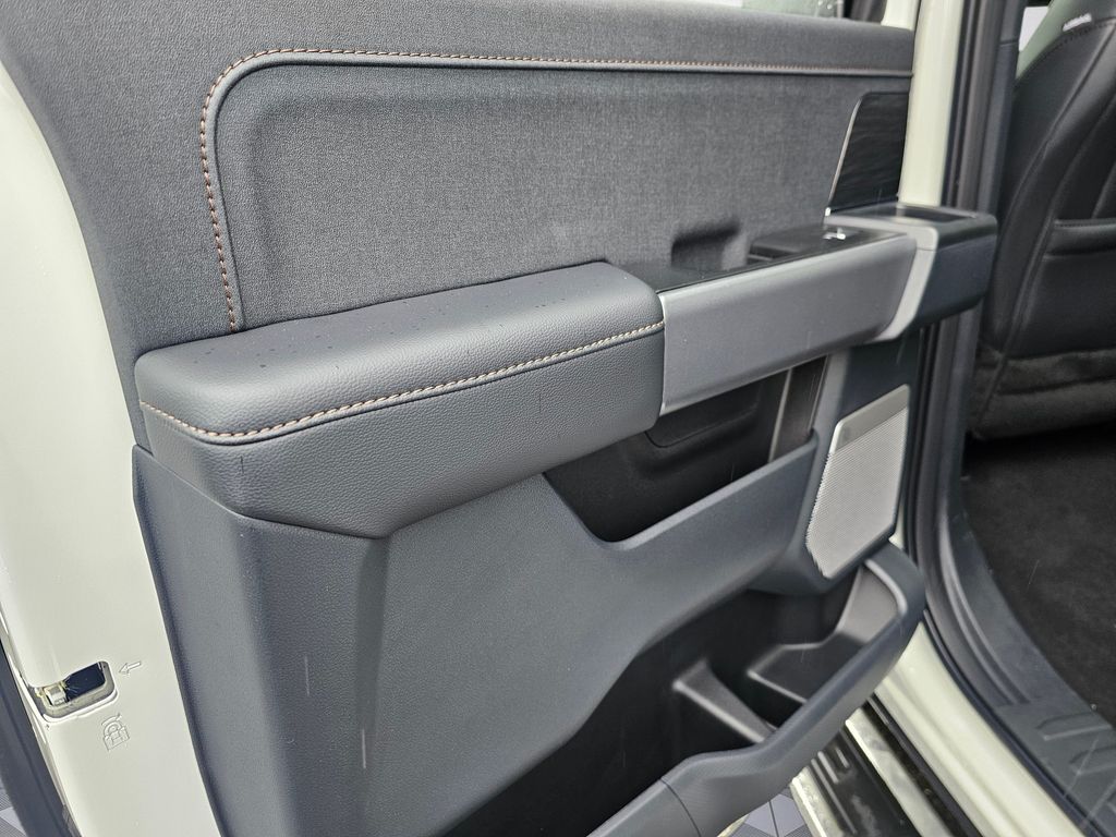 New 2025 White Ford Lariat image 17