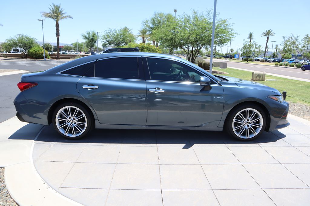 2021 Toyota Avalon Limited 4