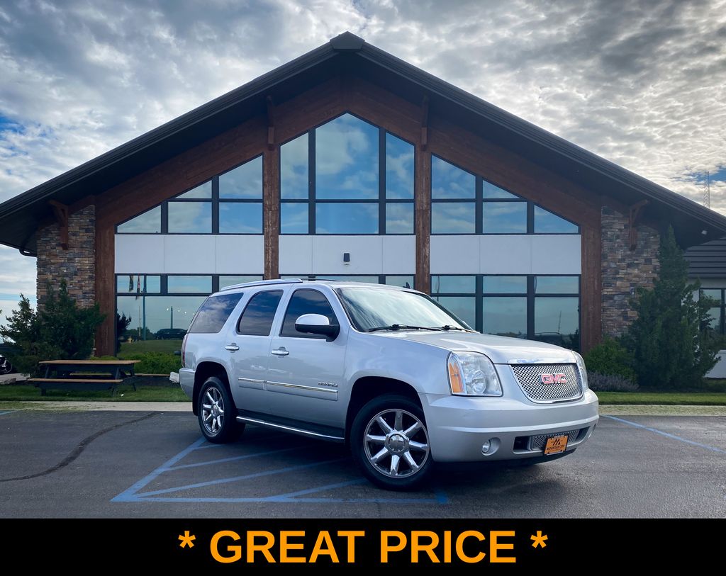 Quicksilver Metallic 2014 GMC Yukon SUV / Crossover All-Wheel Drive 6-Speed Automatic Overdrive