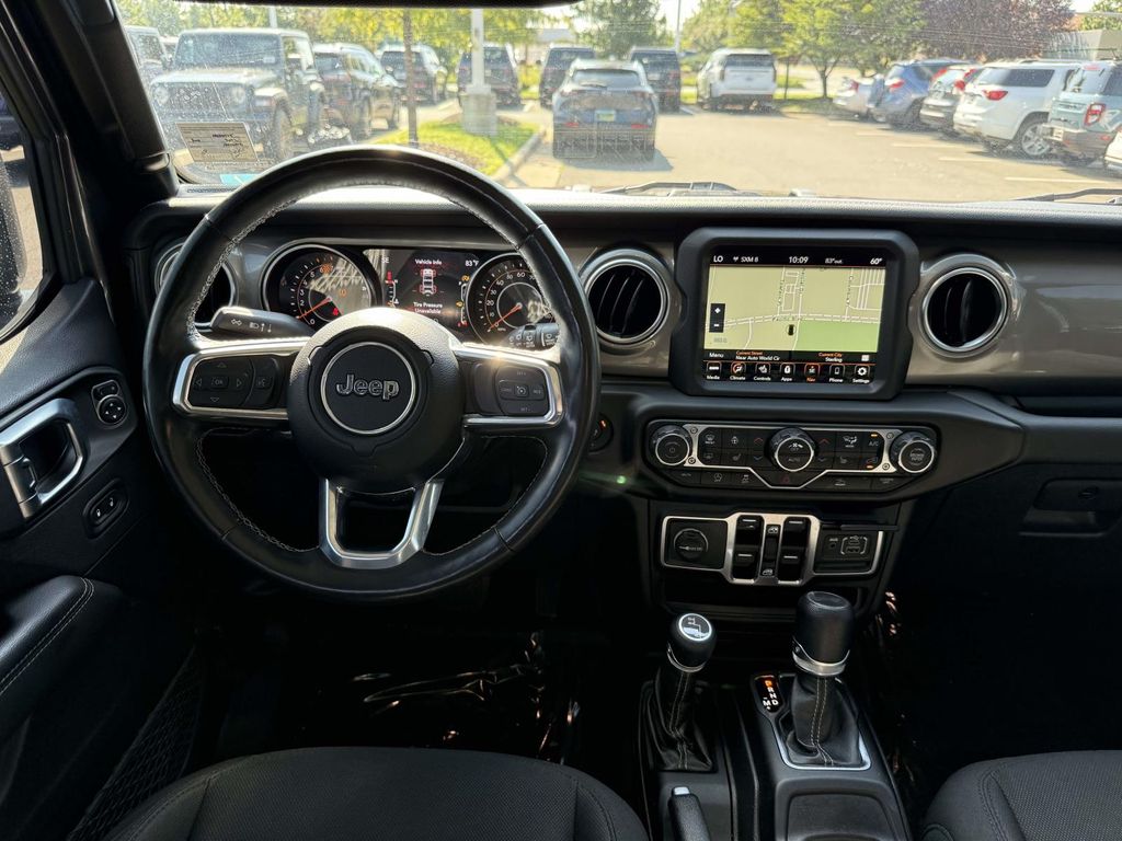 Used 2022 Gray Jeep Unlimited Sahara image 18