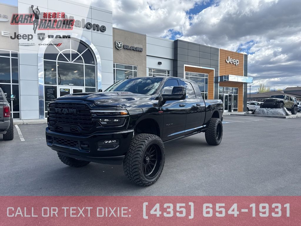 Diamond Black Crystal Pearlcoat 2026 RAM 3500 Laramie Mega Cab 4WD Pickup Truck Four-Wheel Drive 8-Speed Automatic