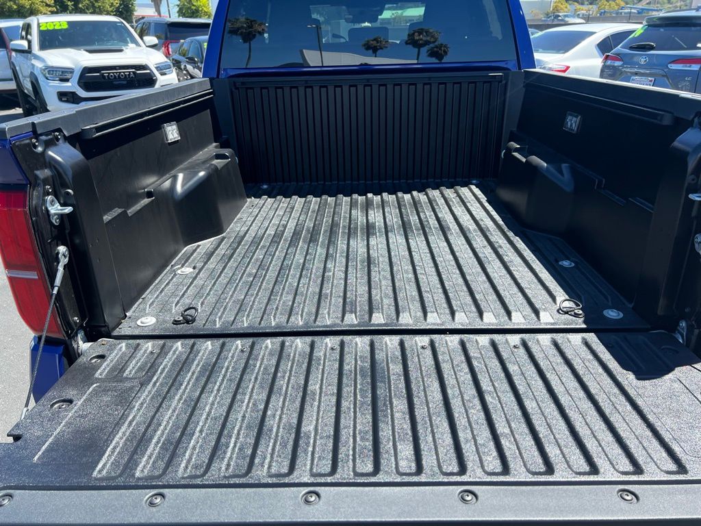 2025 Toyota Tacoma SR5 Double Cab photo 10
