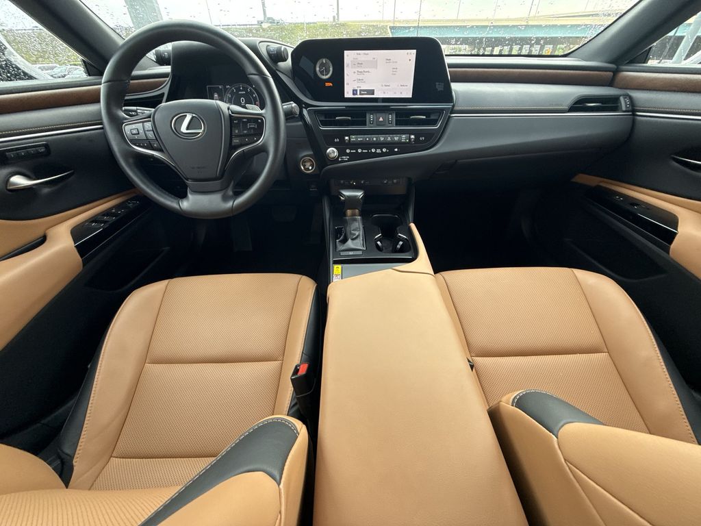 Thumbnail: 2025 Lexus ES - 19