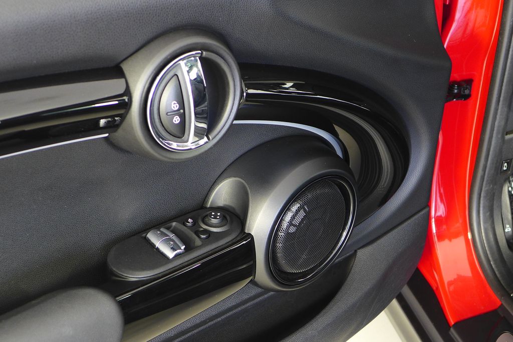 Thumbnail: 2023 MINI Cooper - 12