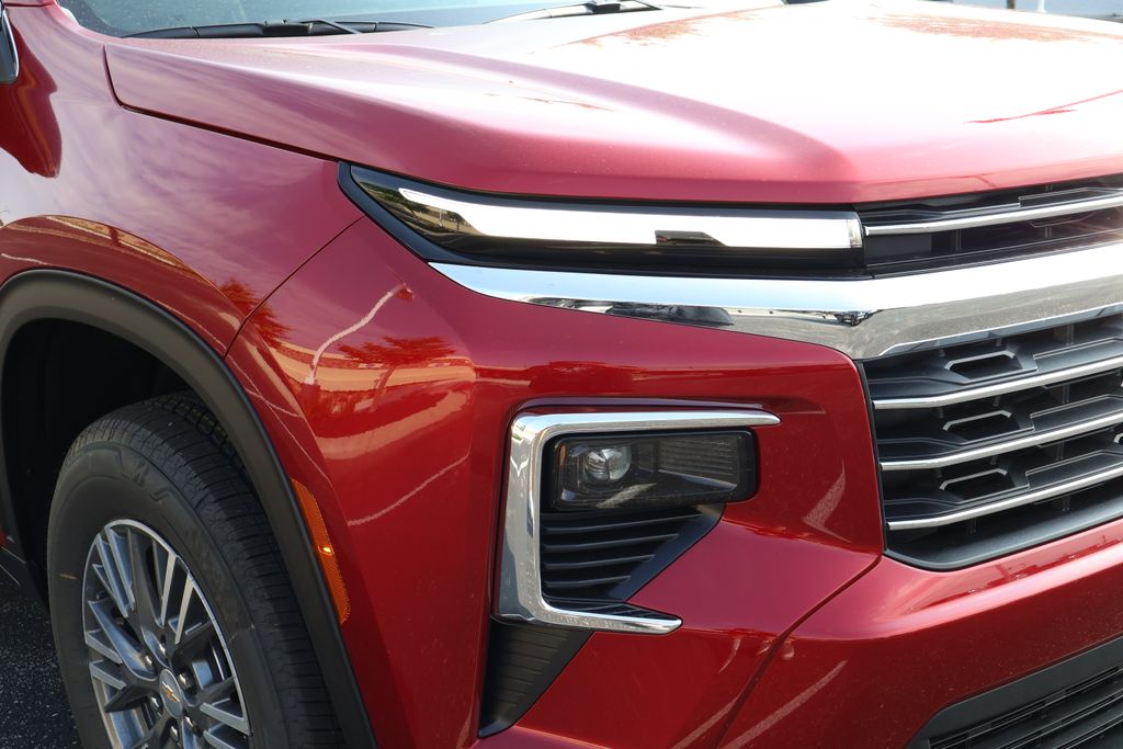 Thumbnail: 2026 Chevrolet Traverse - 3