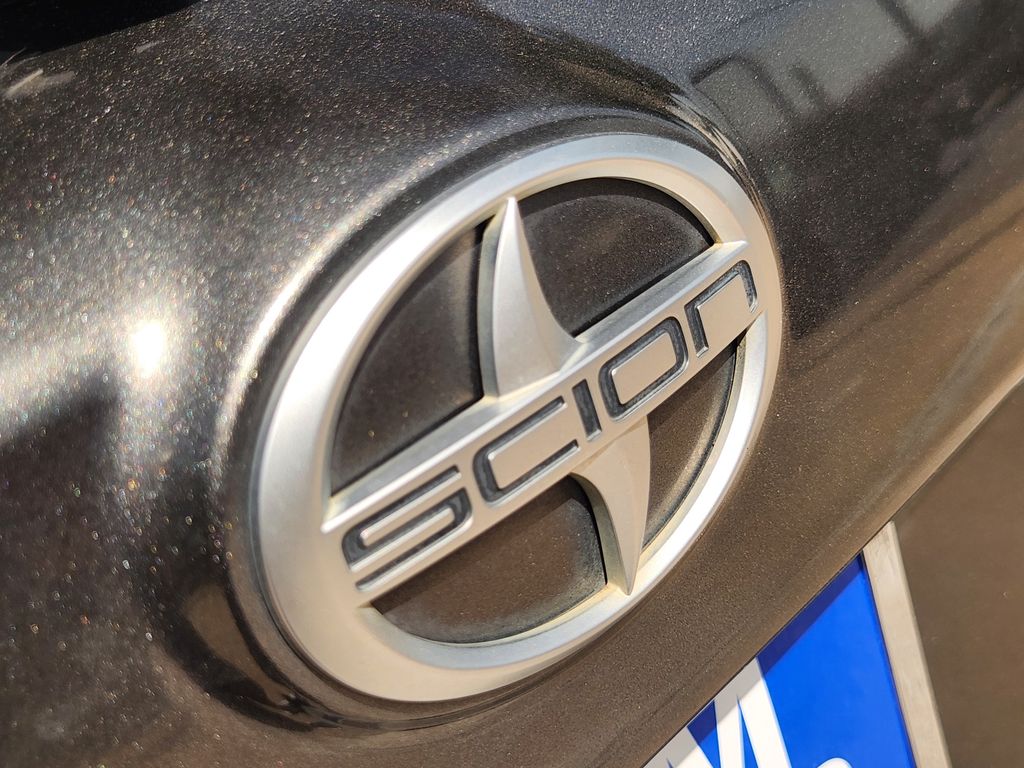 Used 2014 Gray Scion Base image 8