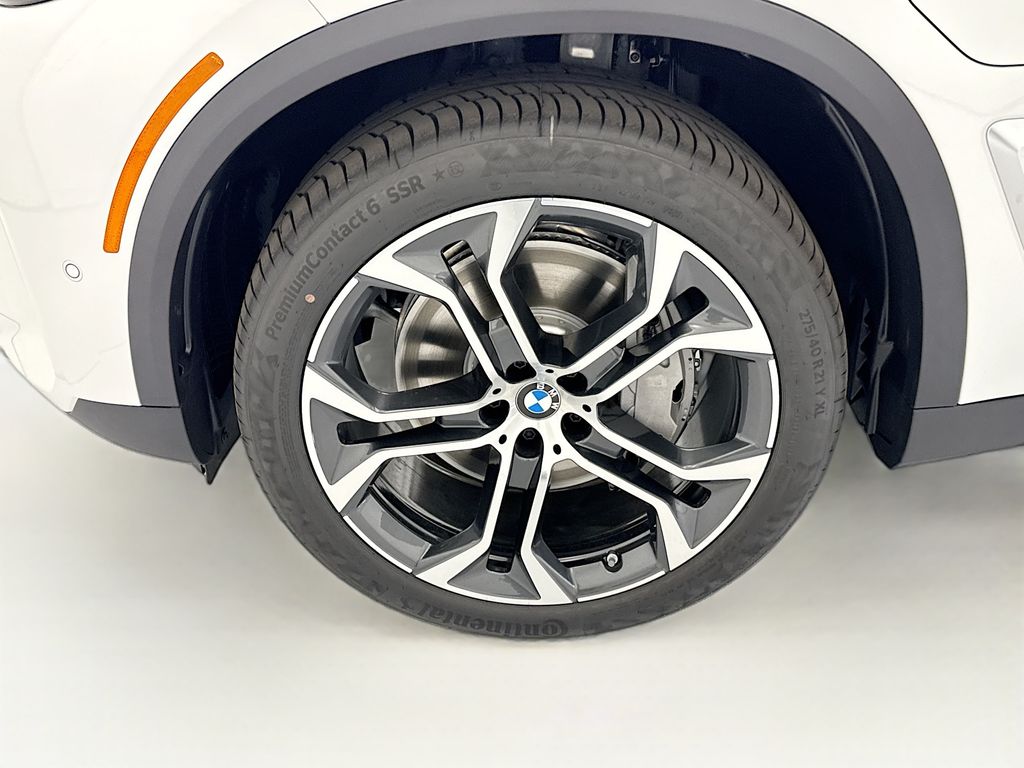 Thumbnail: 2026 BMW X5 - 29
