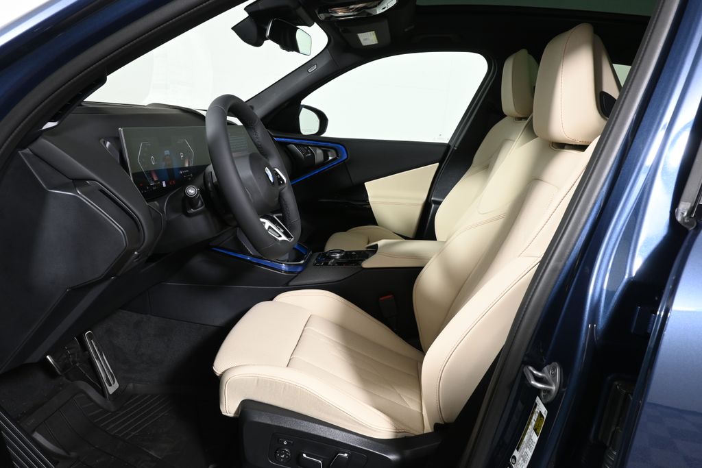 Thumbnail: 2026 BMW X3 - 3