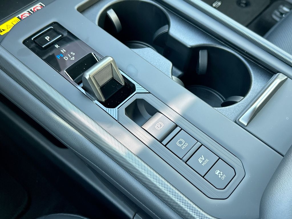 Thumbnail: 2026 Lexus ES - 4