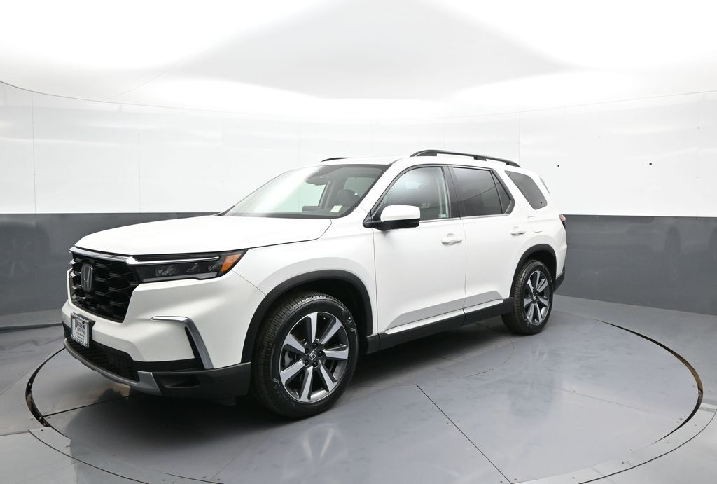 Platinum White Pearl 2024 Honda Pilot SUV / Crossover All-Wheel Drive Automatic