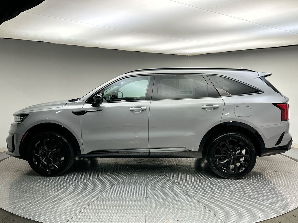 Thumbnail: 2023 Kia Sorento - 2