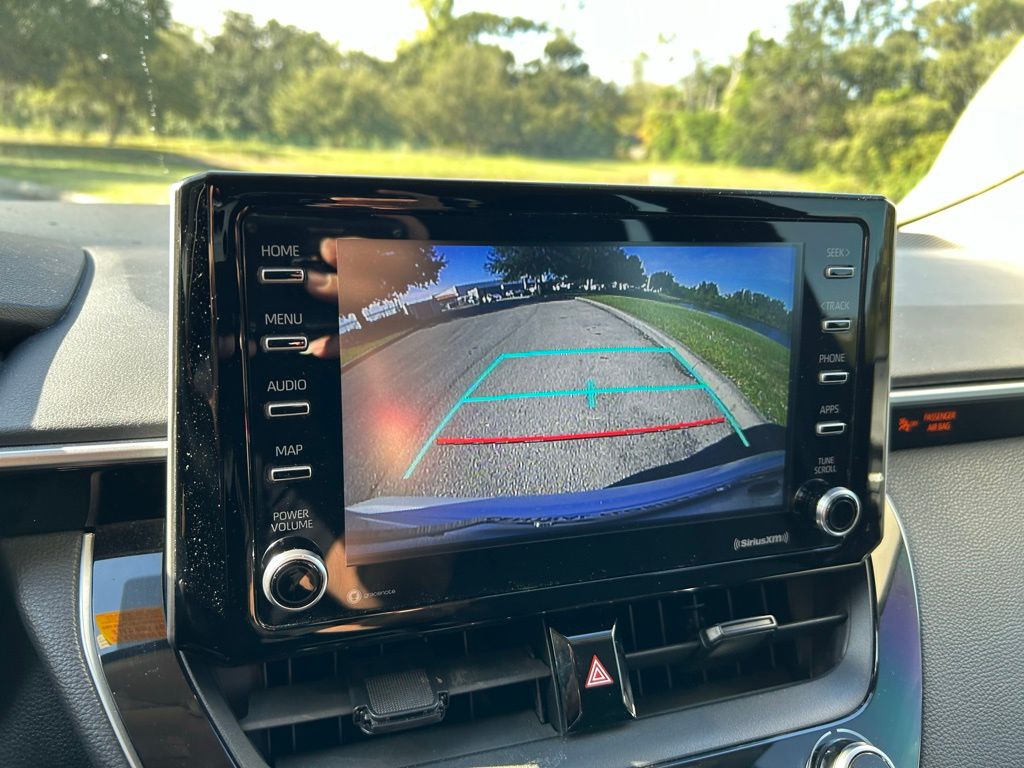 Thumbnail: 2021 Toyota Corolla - 24