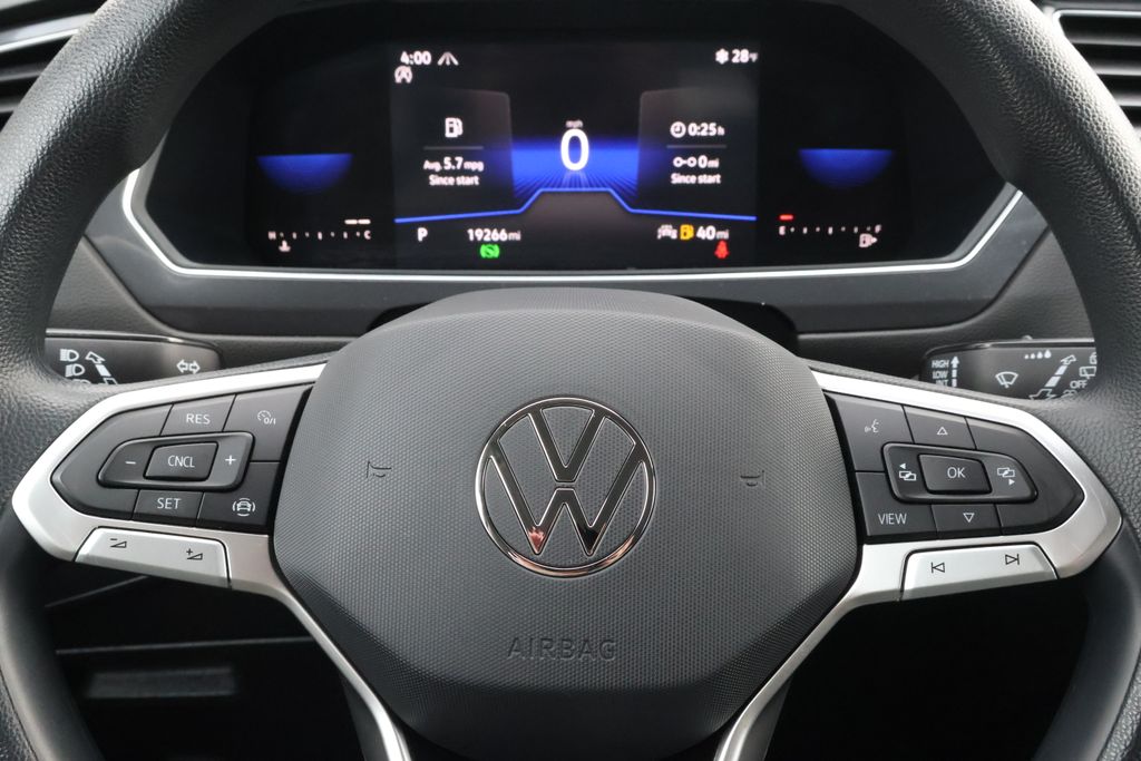 Thumbnail: 2022 Volkswagen Tiguan - 26