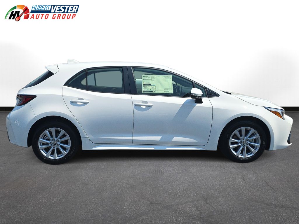 2025 Toyota Corolla SE photo 4