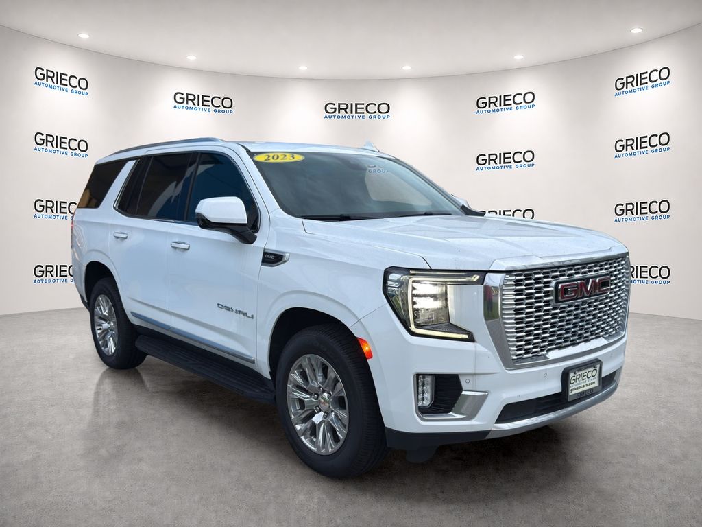 2023 GMC Yukon Denali 4WD