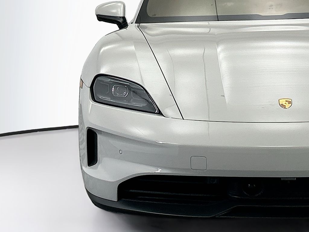 Thumbnail: 2026 Porsche Taycan - 12