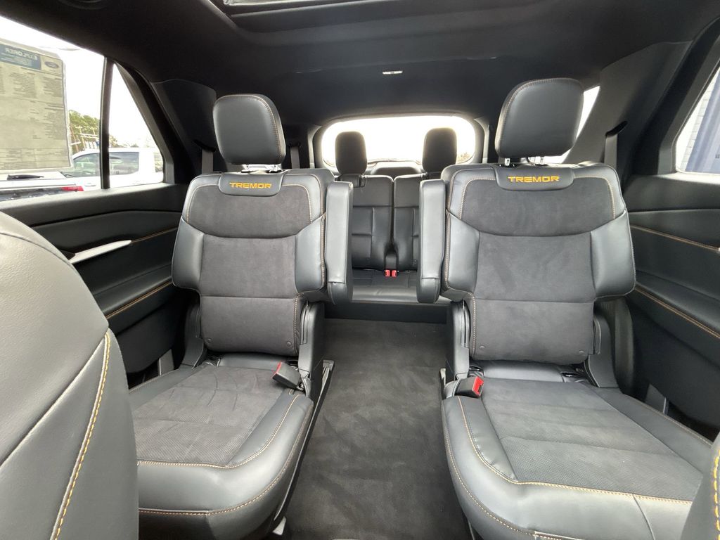 New 2026 Gray Ford Tremor image 26