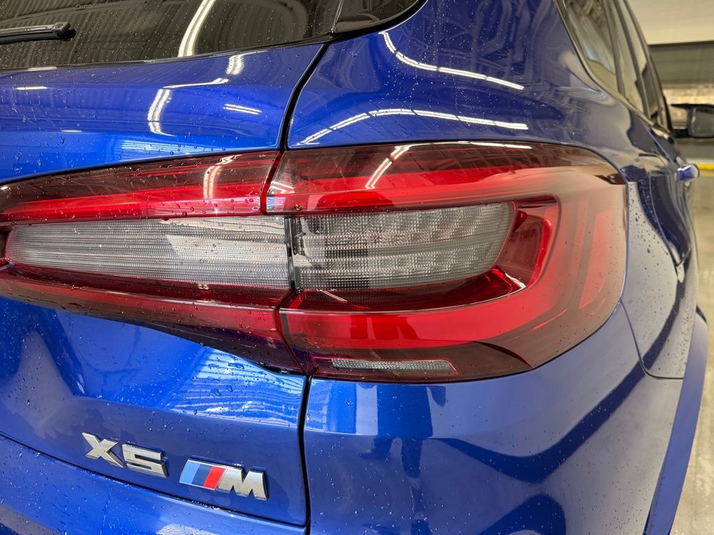 Thumbnail: 2021 BMW X5 - 3