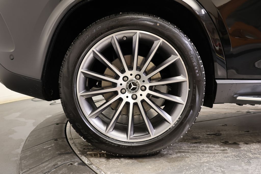 Thumbnail: 2026 Mercedes-Benz GLE - 13