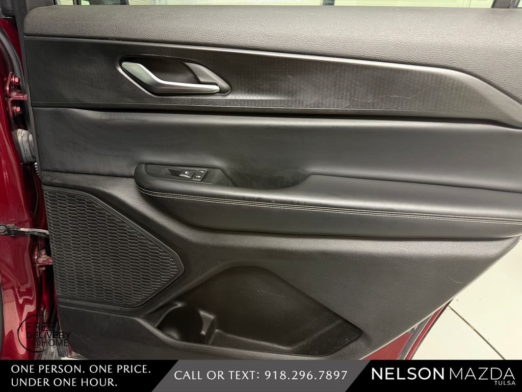 Used 2023 Red Jeep Laredo image 38