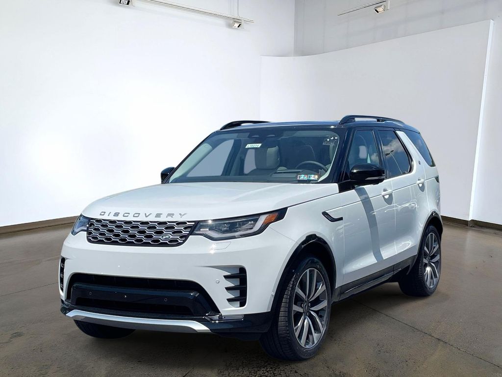 Fuji White 2026 Land Rover Discovery SUV / Crossover 8-Speed Automatic