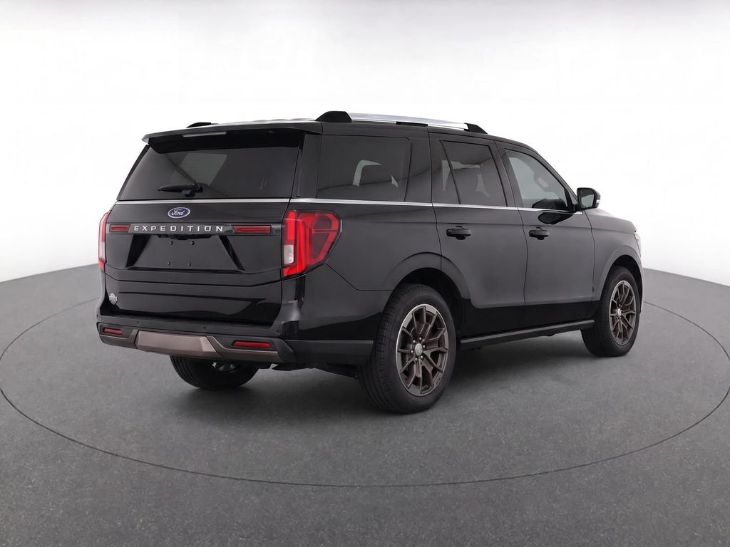 New 2027 Agate Black Metallic Ford King Ranch® image 3