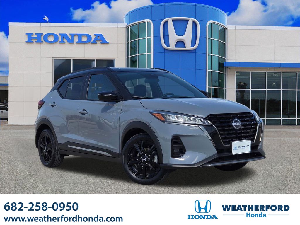 2024 Nissan Kicks SR FWD