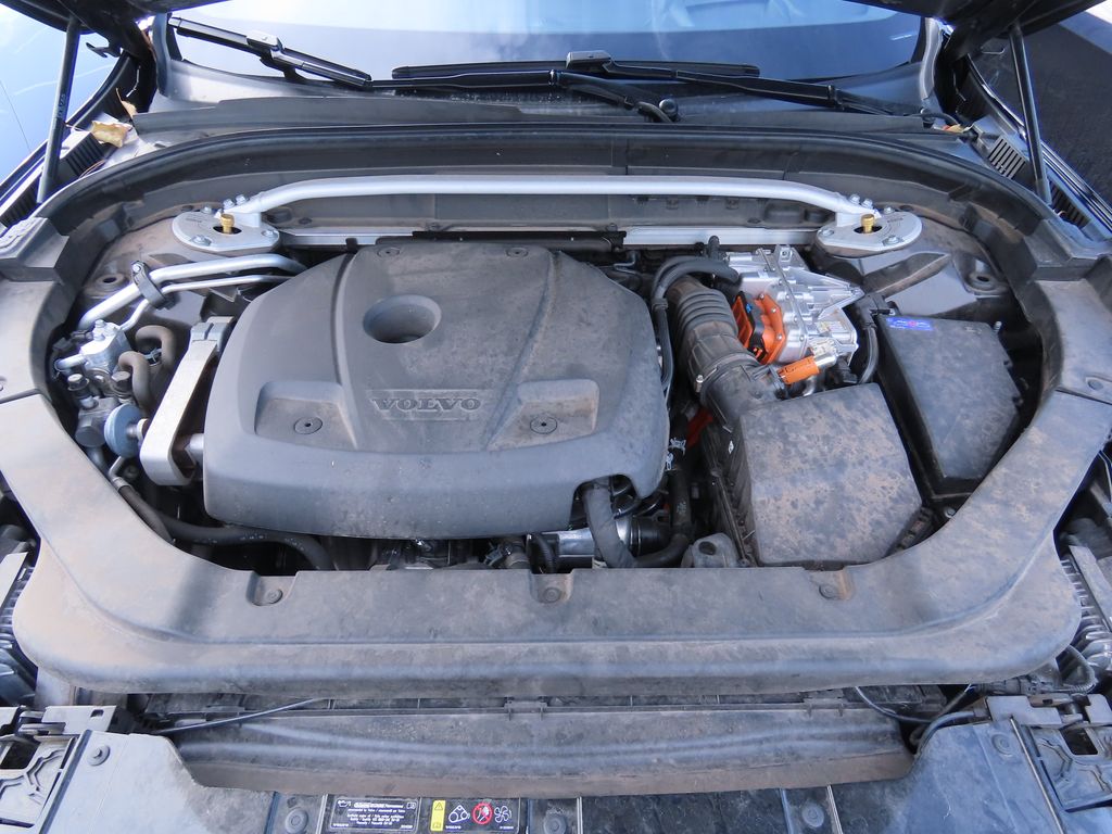 Thumbnail: 2020 Volvo XC60 - 12