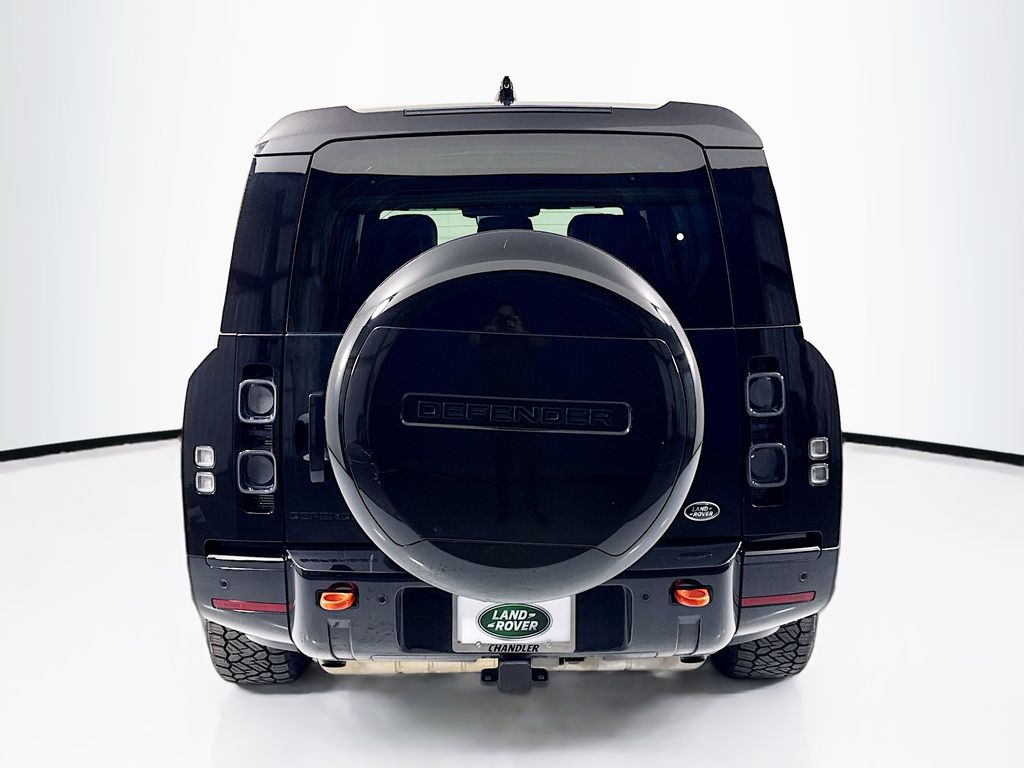 Thumbnail: 2023 Land Rover Defender - 6