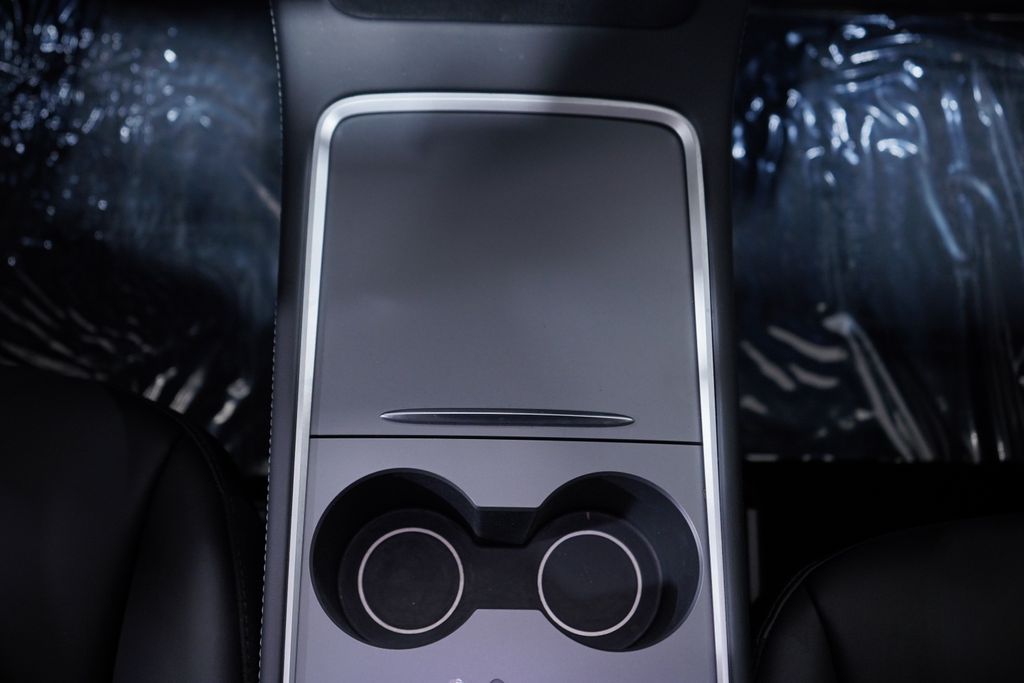 Thumbnail: 2024 Tesla Model Y - 13