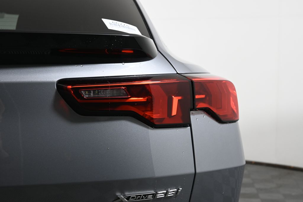 Thumbnail: 2026 BMW X2 - 13