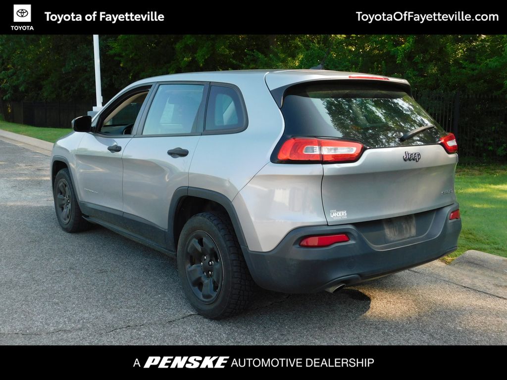 Thumbnail: 2015 Jeep Cherokee - 3