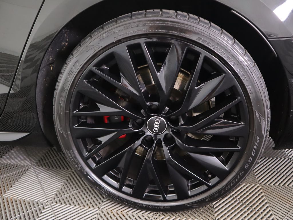 Thumbnail: 2021 Audi S4 - 32