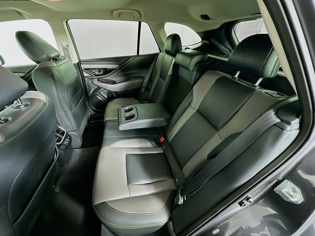 2022 Subaru Outback Onyx Edition 24