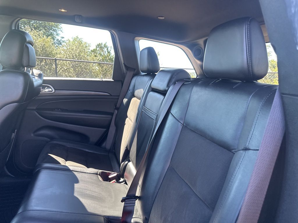 Used Car 2020 Jeep Grand Cherokee  Altitude For Sale Under $25,000 In Austin, Texas