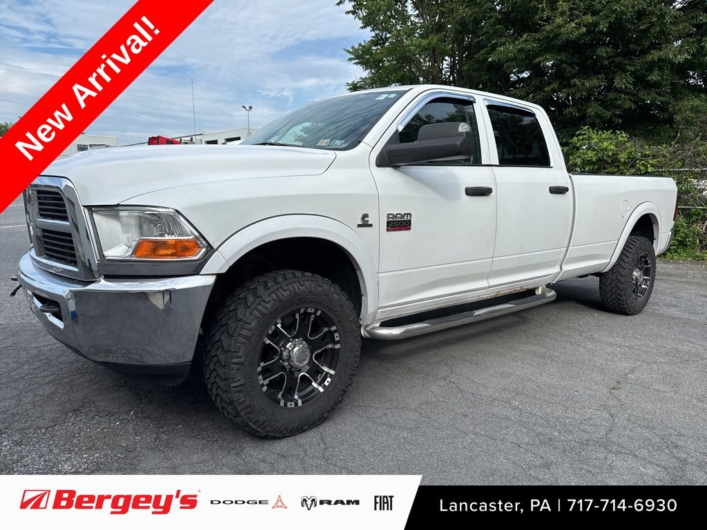 Bright White Clearcoat/Mineral Gray Metallic CC 2010 Dodge RAM 2500 ST Crew Cab 4WD Pickup Truck Four-Wheel Drive 6-Speed Automatic