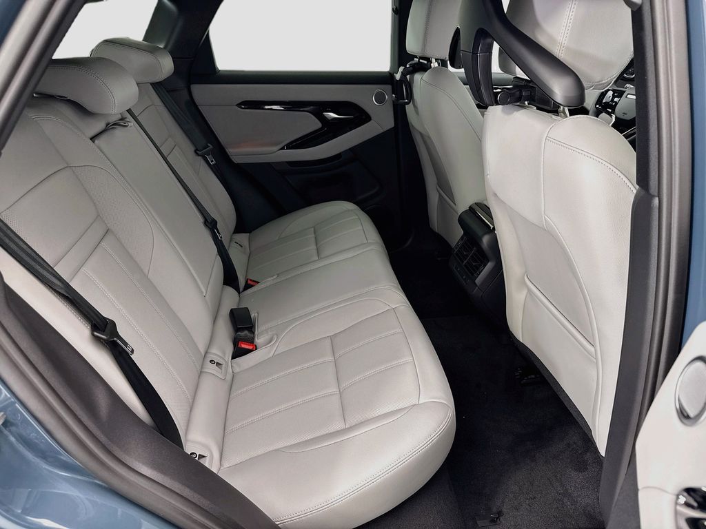 Thumbnail: 2026 Land Rover Range Rover Evoque - 21