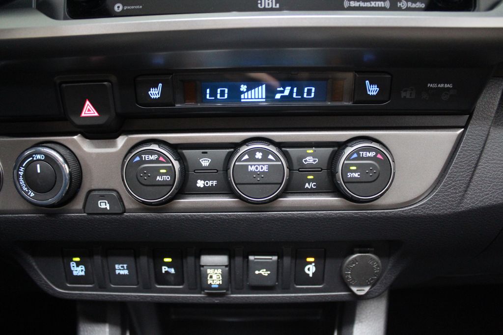 Thumbnail: 2022 Toyota Tacoma - 15