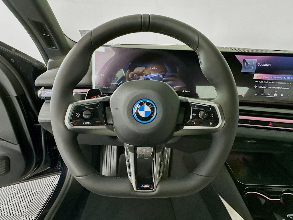 Thumbnail: 2026 BMW i5 - 10