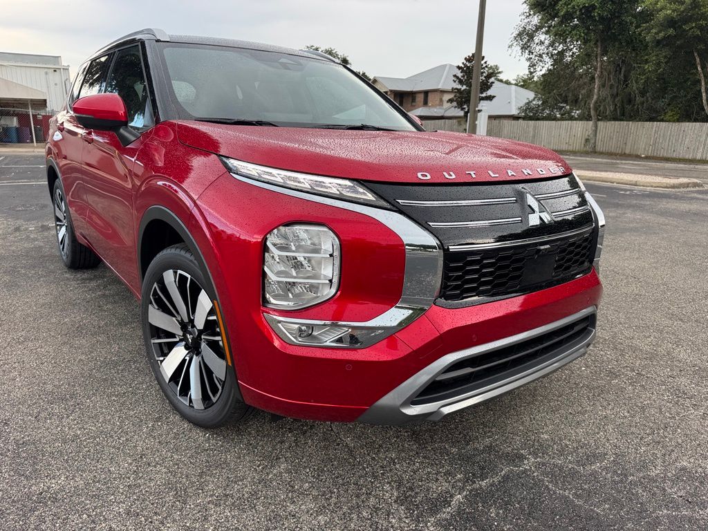 2025 Mitsubishi Outlander SEL photo 9